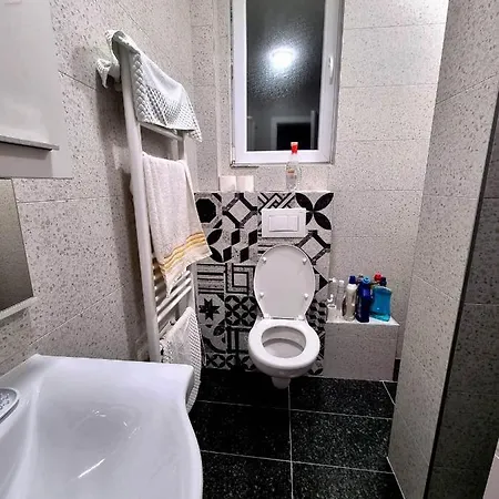 Airport Penthouse Διαμέρισμα